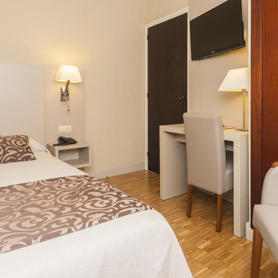 Deluxe Single Room