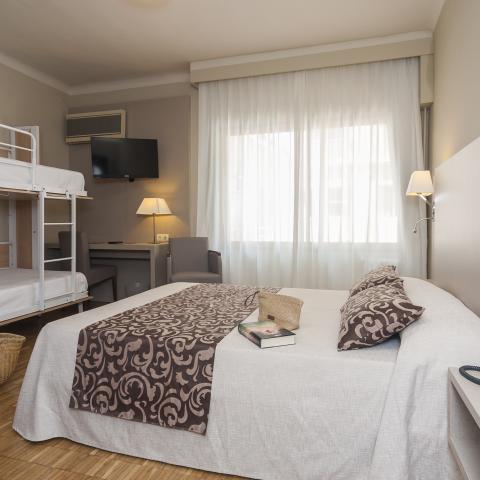 Habitació Familiar Deluxe